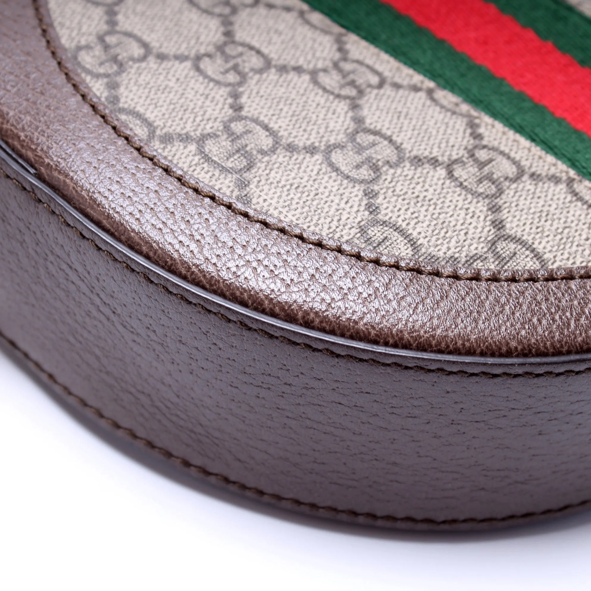 550618 Ophidia GG Supreme Round Small Crossbody