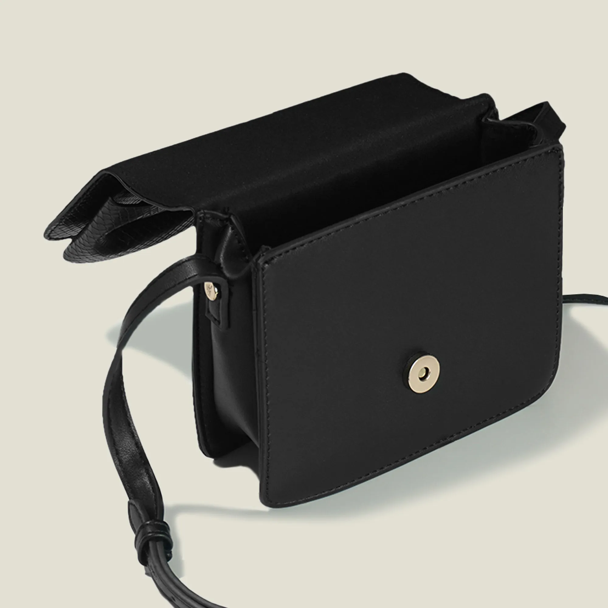 Black Bow Square Sling Bag