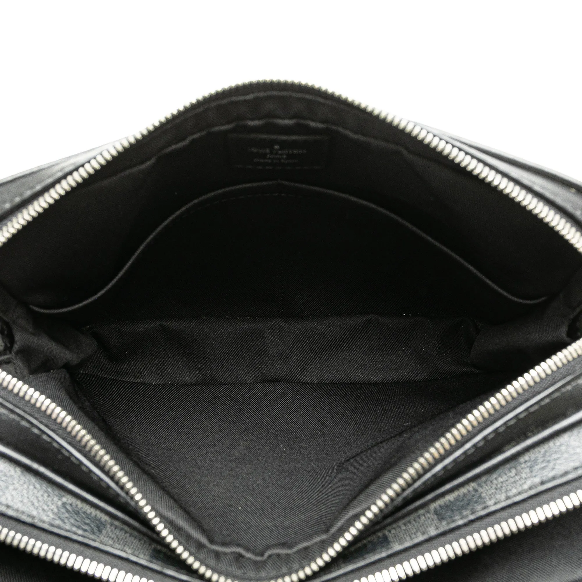 Black Louis Vuitton Damier Graphite Trocadero MM Crossbody Bag