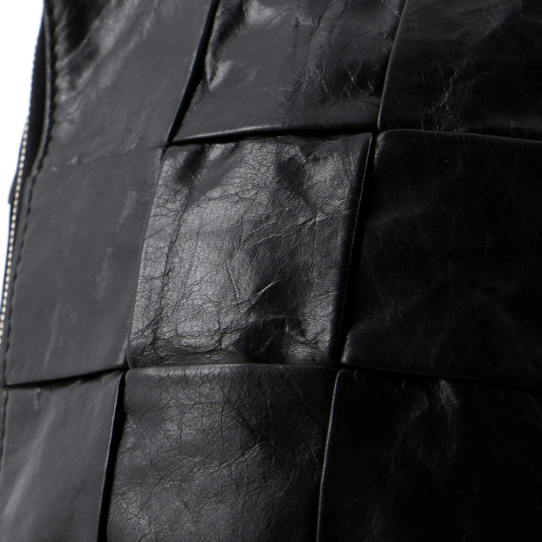 Cassette Sling Bag Maxi Intrecciato Leather Mini