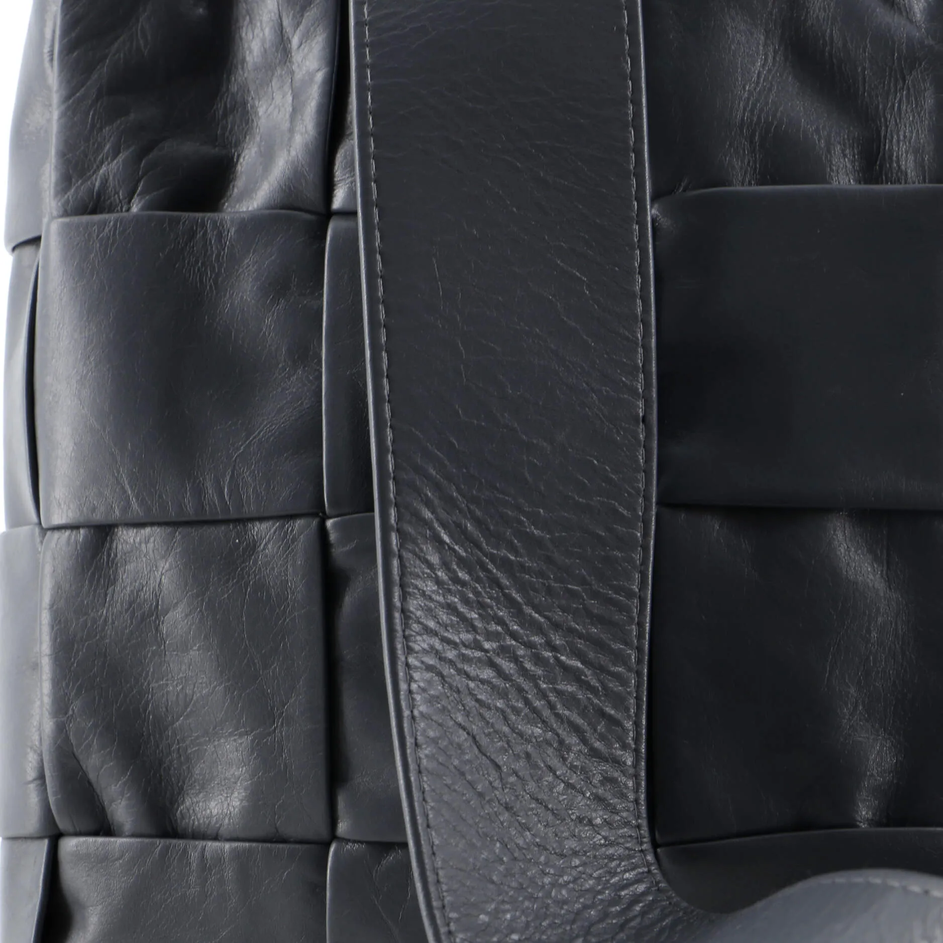 Cassette Sling Crossbody Bag Maxi Intrecciato Leather