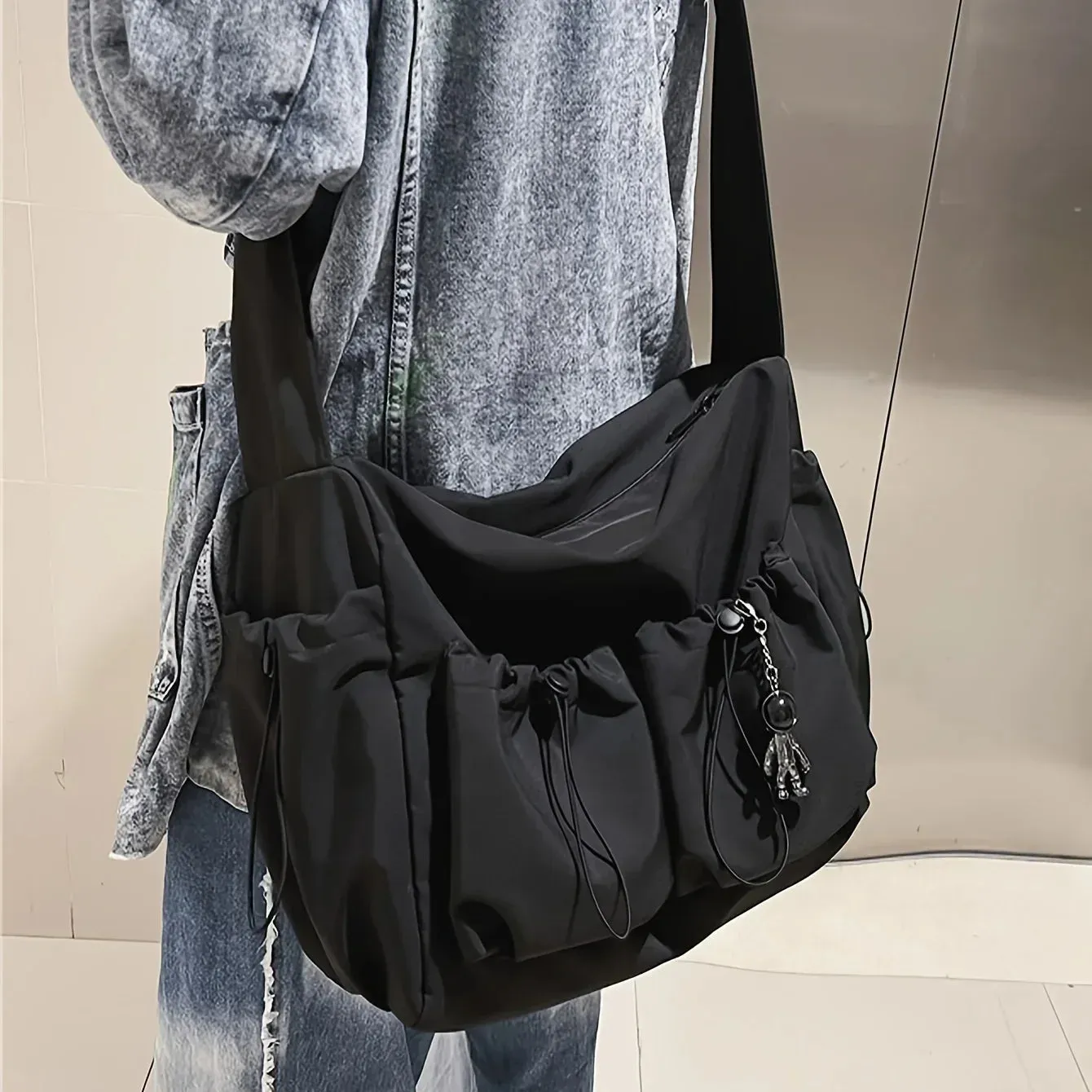 Uakiss Fashionable Crossbody Bag with Drawstring Accent - Spacious & Secure Zipper Closure - Includes Stylish Bag Charm